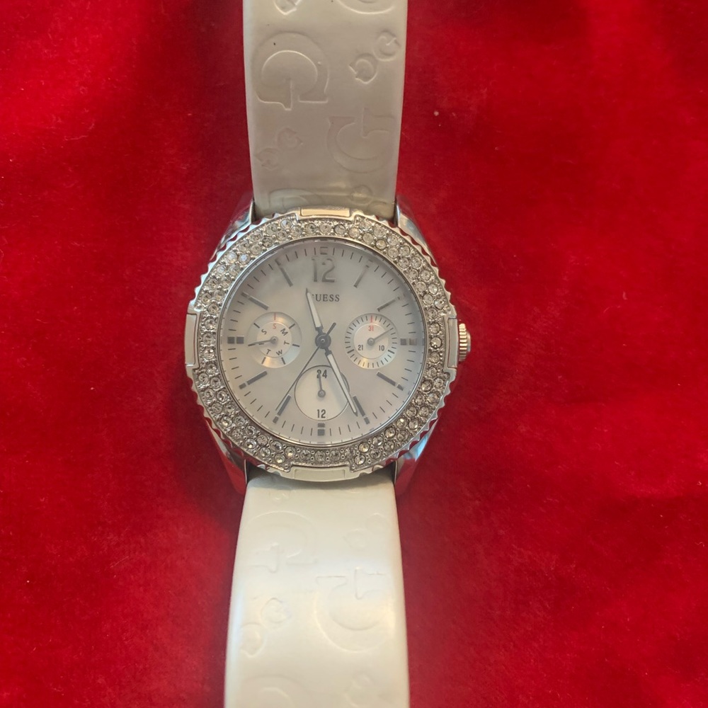 guess watch